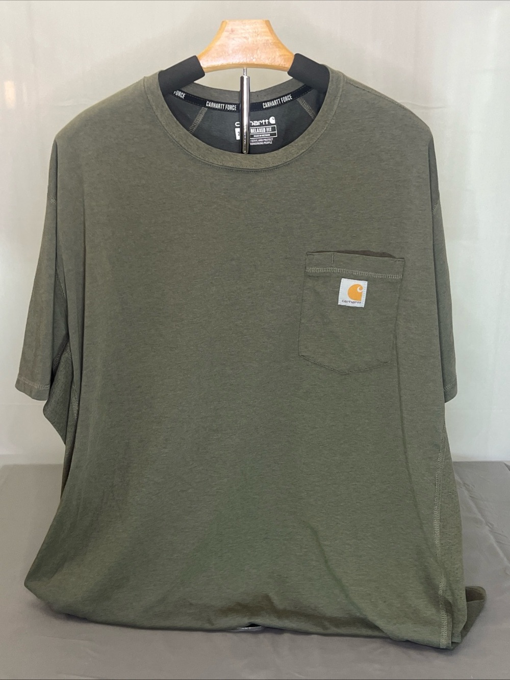 Carhartt Short Sleeve Pocket Tee in Olive
